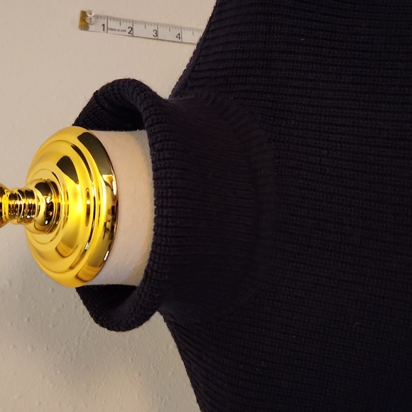 Liz Claiborne black long sleeve sweater size Medium - Picture 5 of 11